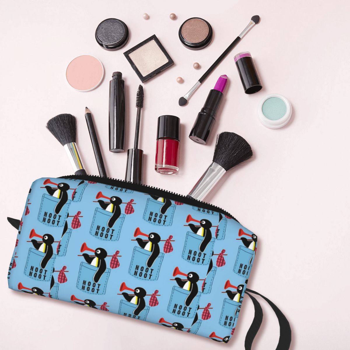 Angry Pingu Noot Noot Pocket O - Makeup Beauty Official 评论和价格